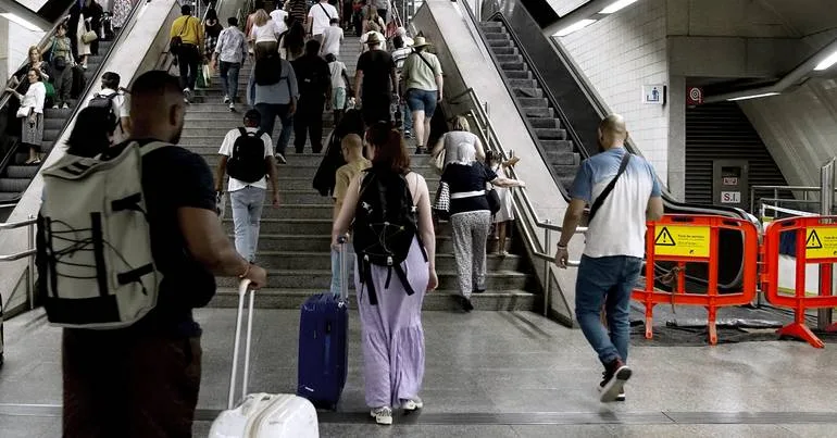 Metro lança serviço para responder a elevadores parados