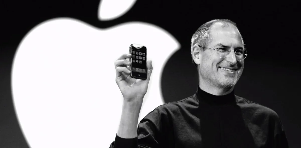 “Me tomaría una cerveza con esta persona”: la curiosa regla de Steve Jobs para contratar en Apple