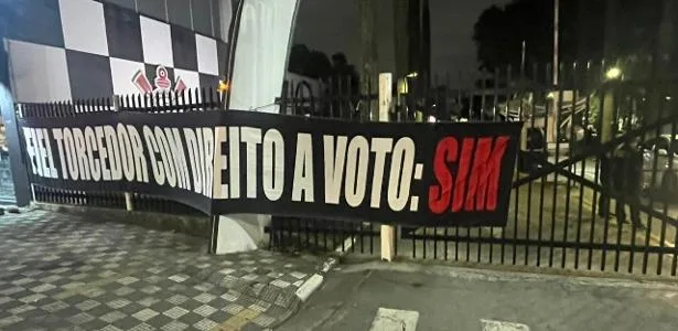 Organizadas convocam protestos e pedem intervenção no Corinthians