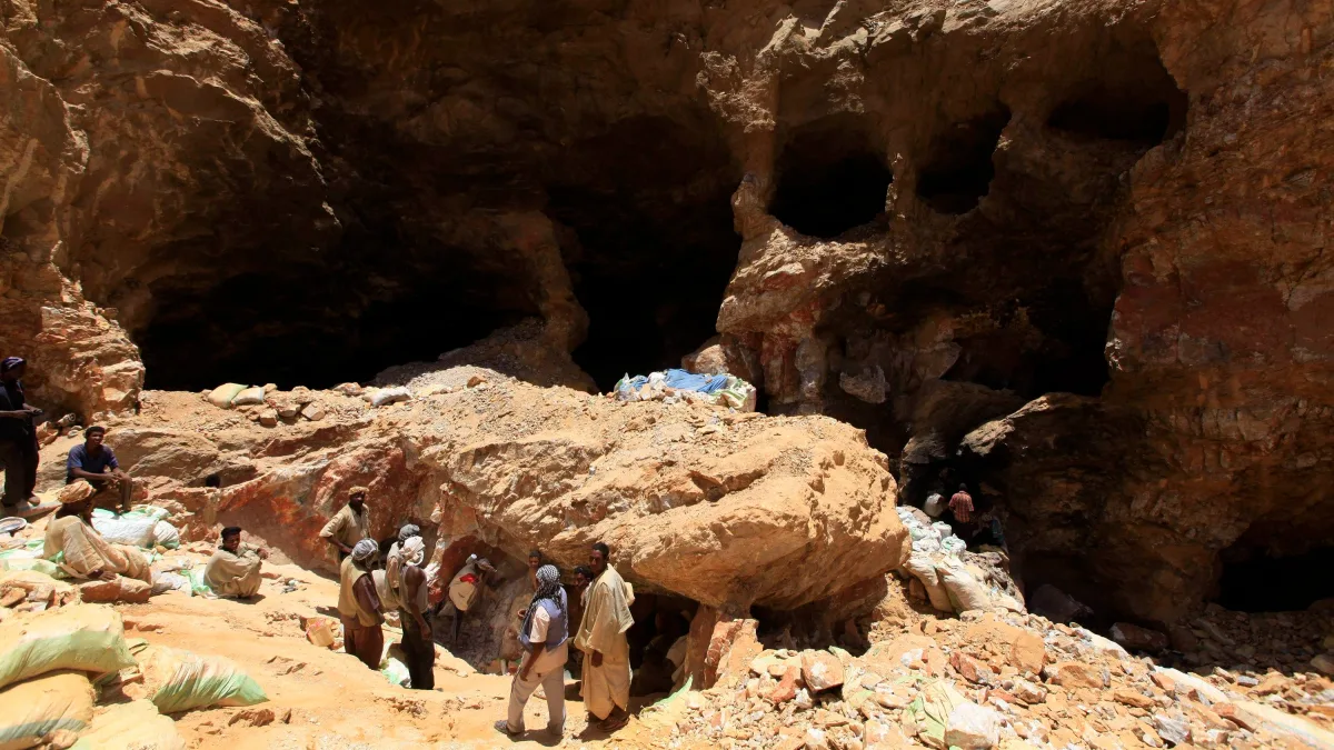 Ägypten unter Verdacht: Dutzende Tote bei Luftangriff auf Goldmine in Sudan