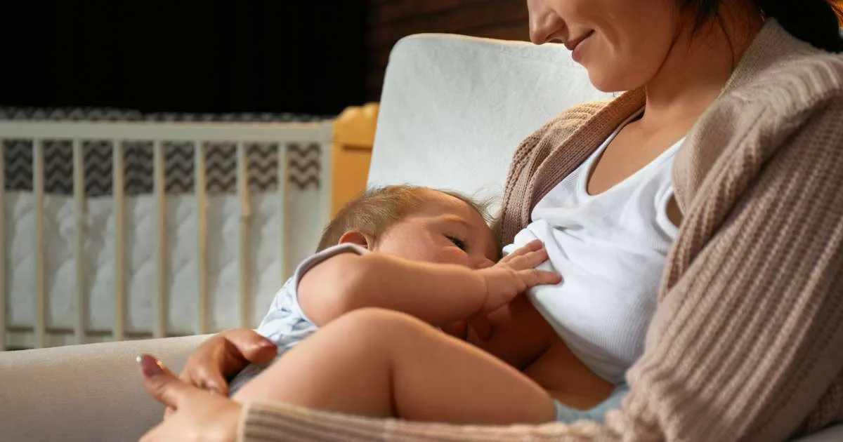 Amamentação nos primeiros 30 dias: o que ninguém te conta e como vencer os desafios