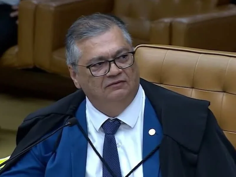 Flávio Dino diz ser "o segundo" alvo de perseguição familiar no STF