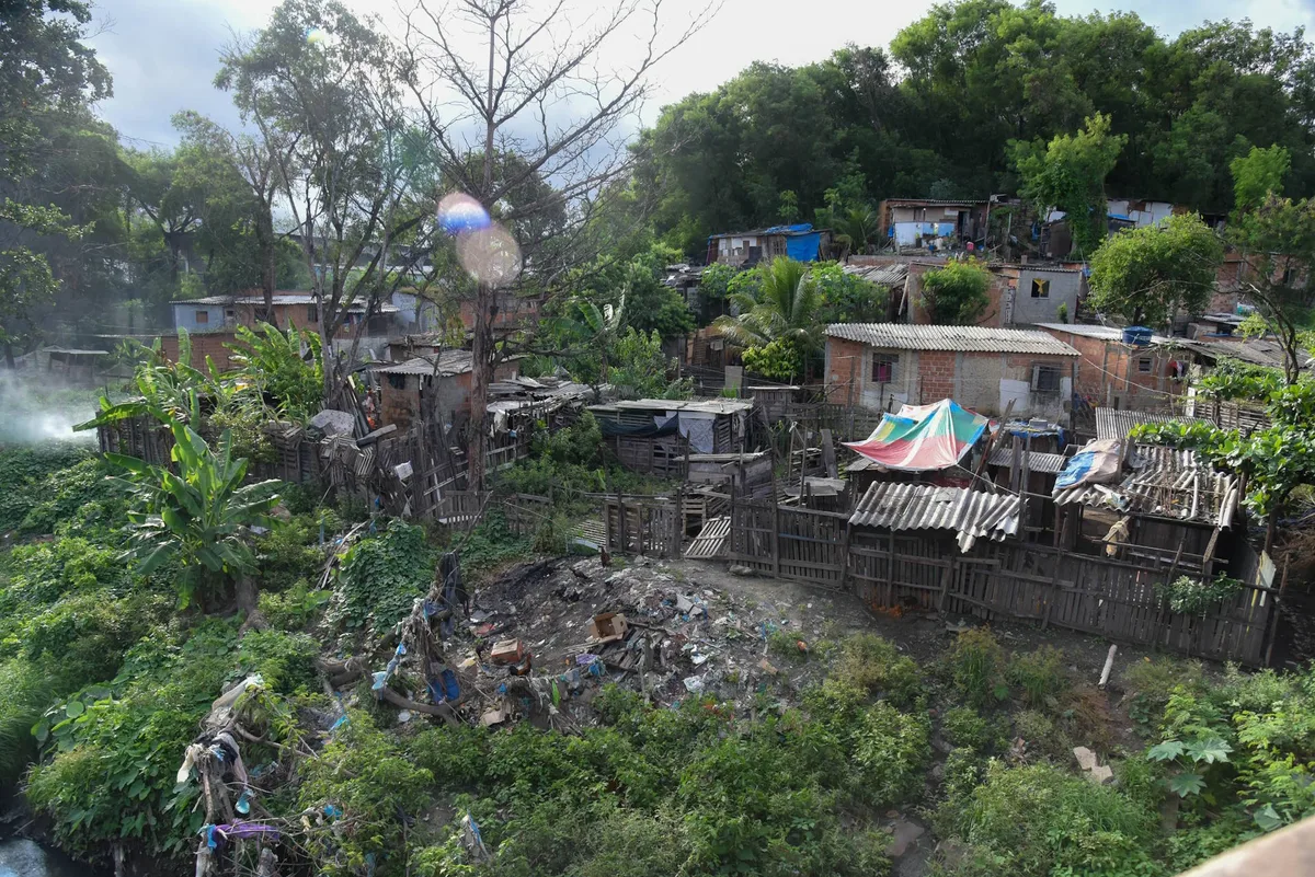 Ibase aponta desafios da urbanização de favelas do Rio diante da crise climática