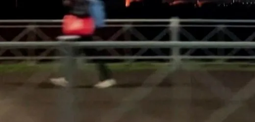 Sankt Petersburg: Aufnahmen zeigen Brände nach Drohnenangriffen