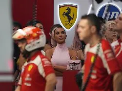 Pinker Besuch in Singapur: Kim Kardashian überrascht im Formel-1-Fahrerlager