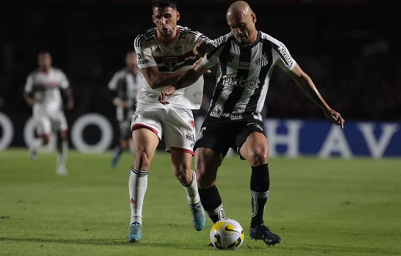 São Paulo e Santos se enfrentam buscando primeira vitória em clássico na temporada
