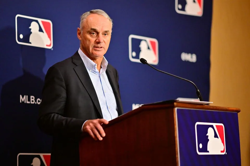 Lower Salary Clubs In MLB Playoffs A Contrast To Proposed Salary Cap