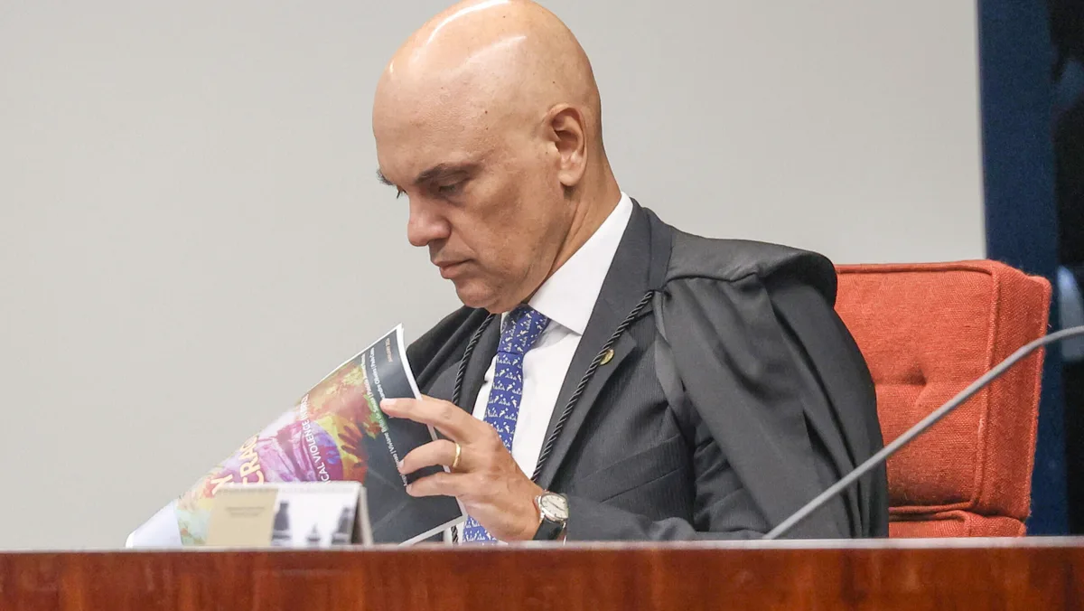 TI aponta “bonapartismo de Moraes” após busca contra fonte de jornalista