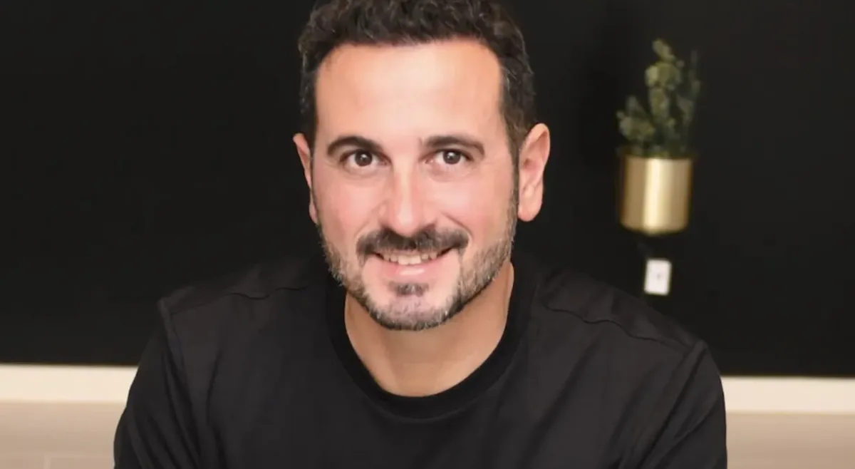 Tony Espigares, experto de bienestar emocional: “Confundimos estimulación con disfrute”