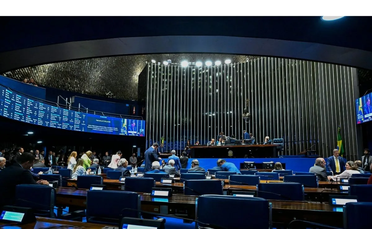 Comissão aprova MP da taxa das blusinhas; texto agora segue para votação do Congresso