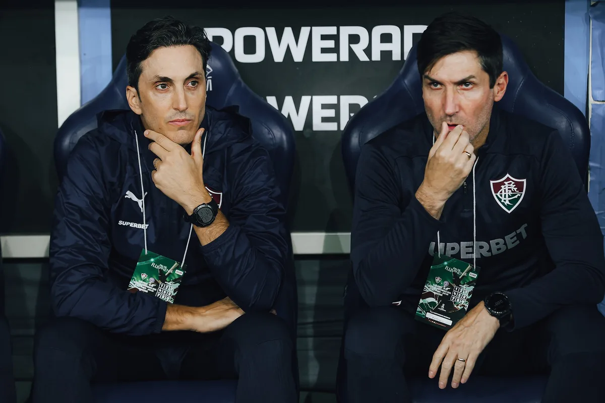 Bastidores: Zubeldía vive situação delicada, mas segue respaldado pelo elenco no Fluminense