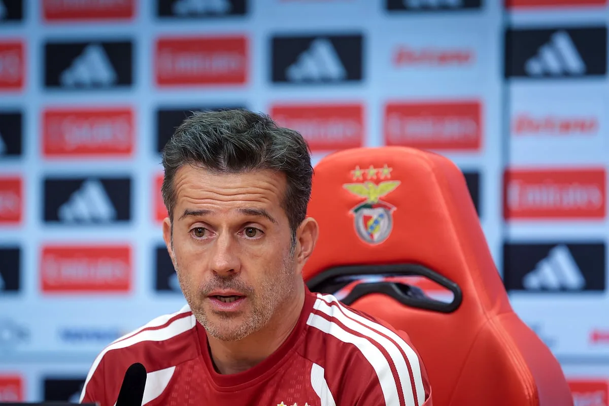 Marco Silva abre a porta a mudanças no Benfica