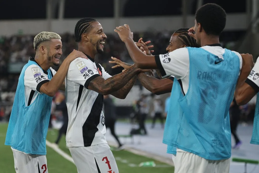 Vasco busca quarta vitória seguida no Brasileirão diante do Remo antes de decisão na Sul-Americana