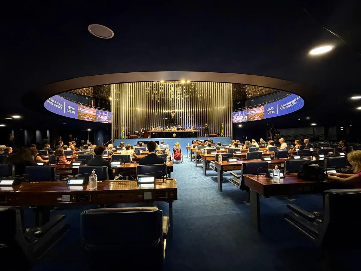 Disputa pelo Senado em Minas: veja os números das três pesquisas mais recentes