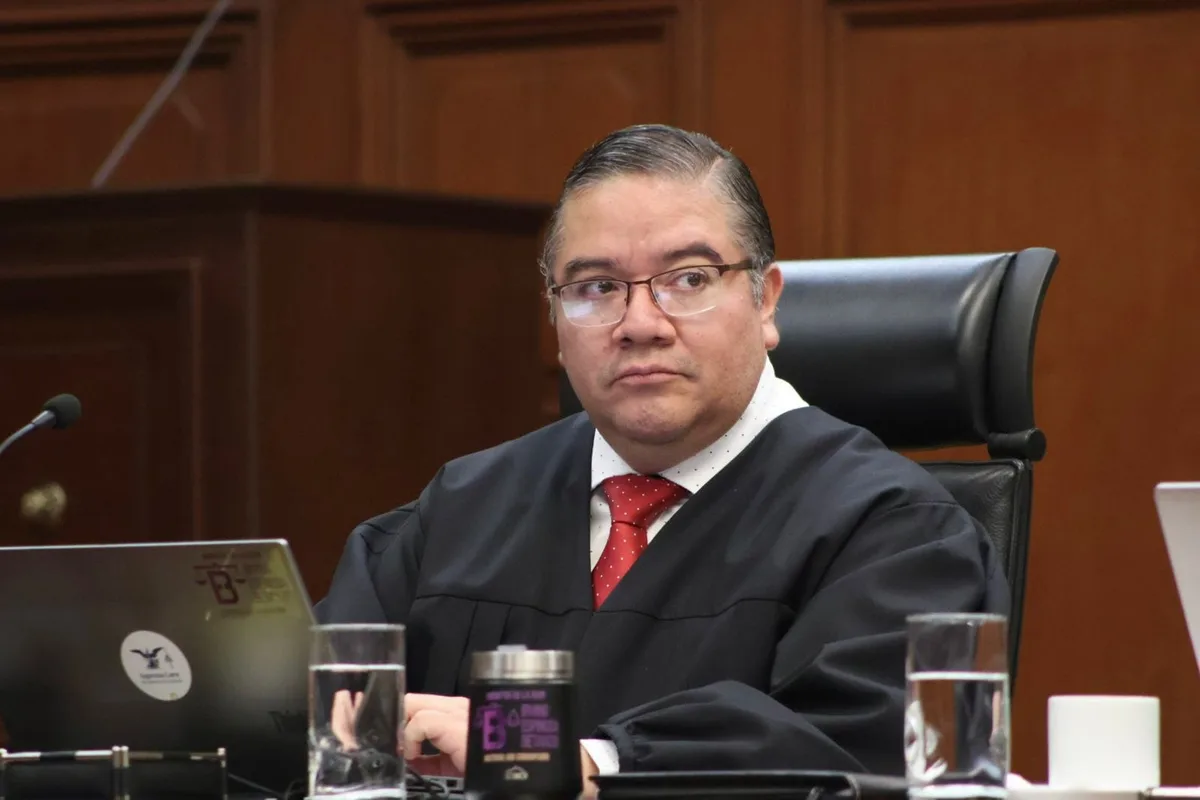 Ministro Irving Espinosa Betanzo vota en contra de restituir el seguro de gastos médicos mayores en la Suprema Corte
