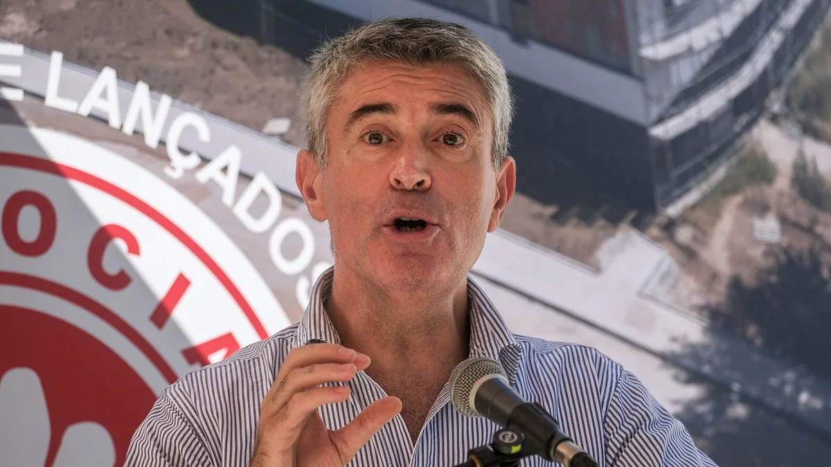 Carneiro propõe abstenção. “Convicções mais profundas” levariam a voto contra o OE2027