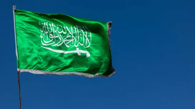 Queda de helicóptero na Arábia Saudita faz dois mortos