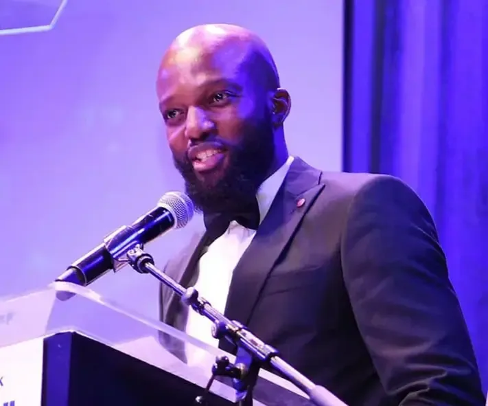 Clement Manyathela returns to Vaalbank to open pathways for rural learners