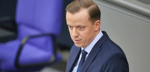 Adis Ahmetović: Bundestag hebt Immunität des SPD-Abgeordneten auf