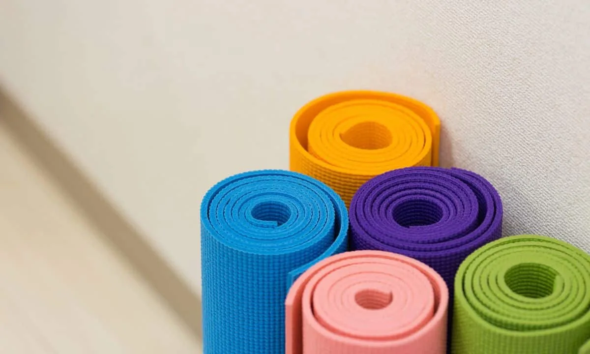Tapete de yoga: como escolher espessura, aderência e tamanho