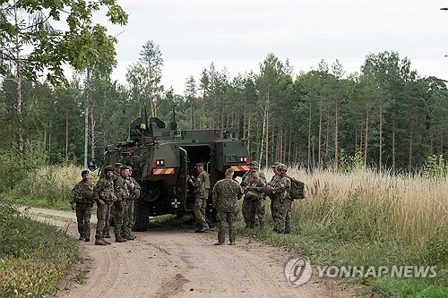 "러, 우크라 드론 GPS 교란해 동유럽 폭격 유도"