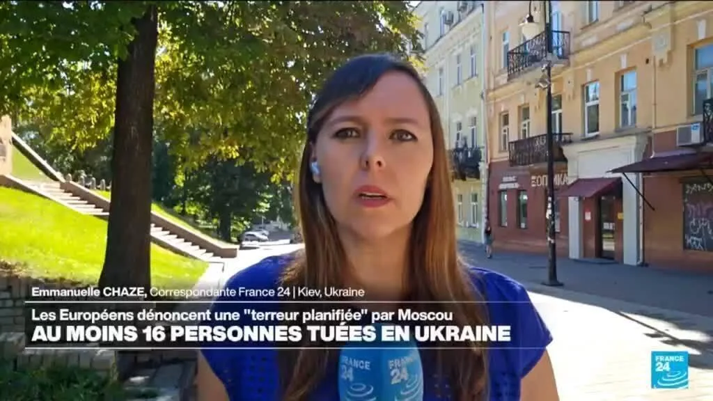 Ukraine : frappes russes meurtrières sur un centre commercial en plein jour