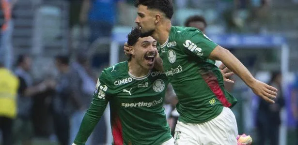 Flaco valoriza paciência do Palmeiras em goleada: 'É o único segredo'