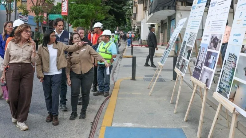 Presidenta (e) entregó financiamiento a 104 condominios de edificios afectados en Chacao