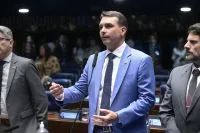 Flávio promete licença ambiental “ágil” e produção em terras indígenas