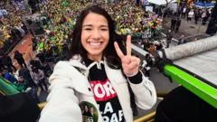 O que a eleição de uma estreante deputada federal de 24 anos do Rio revela sobre a onda de direita no Brasil