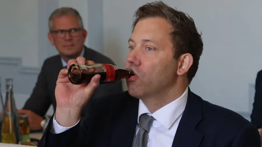 Getränkesteuer: Warum der Finanzminister nun bei der Zuckersteuer zurückrudert