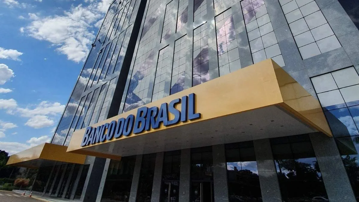 Banco do Brasil (BBAS3) dá trégua e surpreende no 2T26: lucro chega a R$ 3,9 bilhões e ROE sobe a 8,3%
