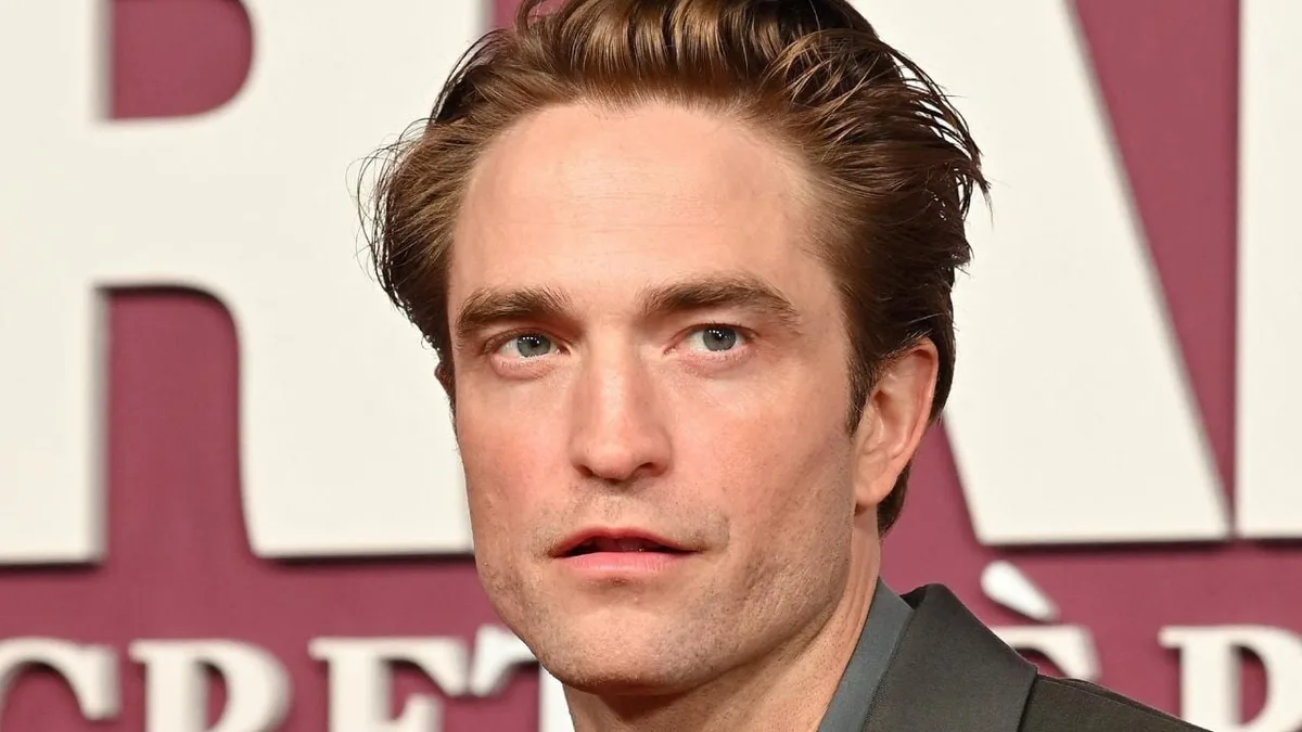 "Tout le monde entend ce que tu dis" : Robert Pattinson a vécu un moment très gênant en tournant son premier film