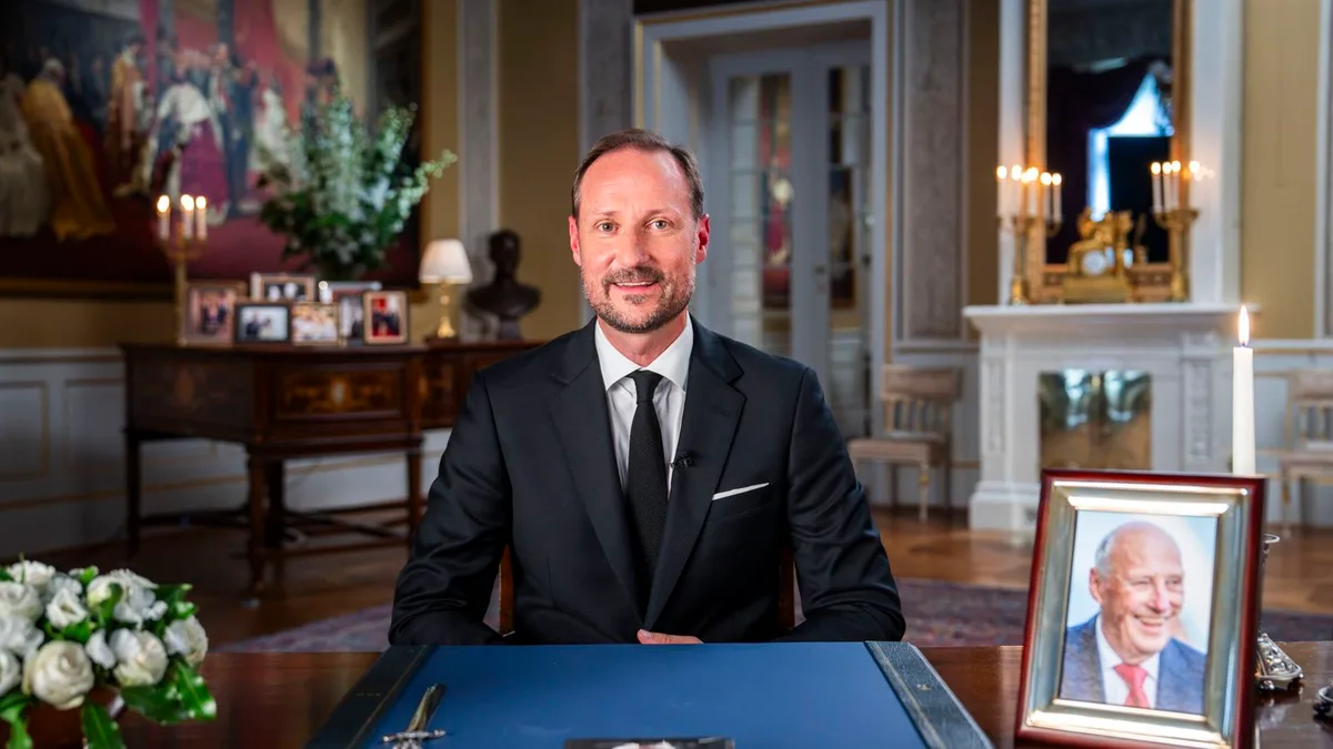 El emotivo discurso de Haakon VIII en memoria de Harald V de Noruega: "Gracias por haber sido tan buen padre y un abuelo entrañable"