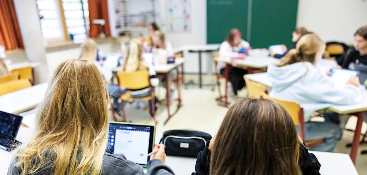 Mehr als 100 rechtsextreme Delikte an Thüringer Schulen – jetzt kommen „Verfassungs-Coaches“