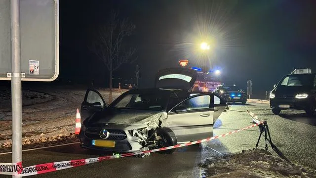 Verfolgungsfahrt mit SEK: Schüsse auf SEK bei Flucht - Prozess beginnt