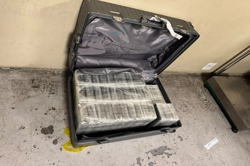 Police confiscate suspected cocaine worth over R200 mln at OR Tambo