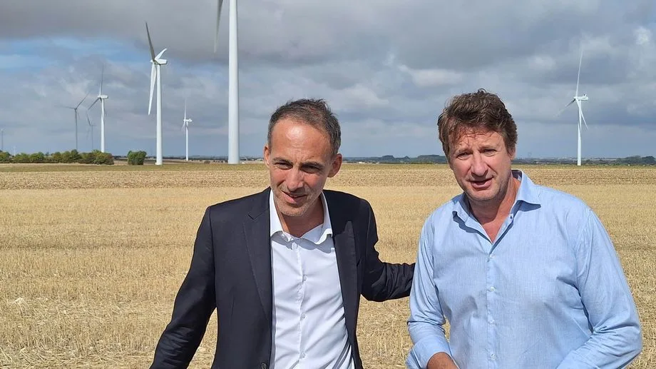 Présidentielle 2027 : Raphaël Glucksmann lance sa campagne en Charente-Maritime sous le signe de l'écologie