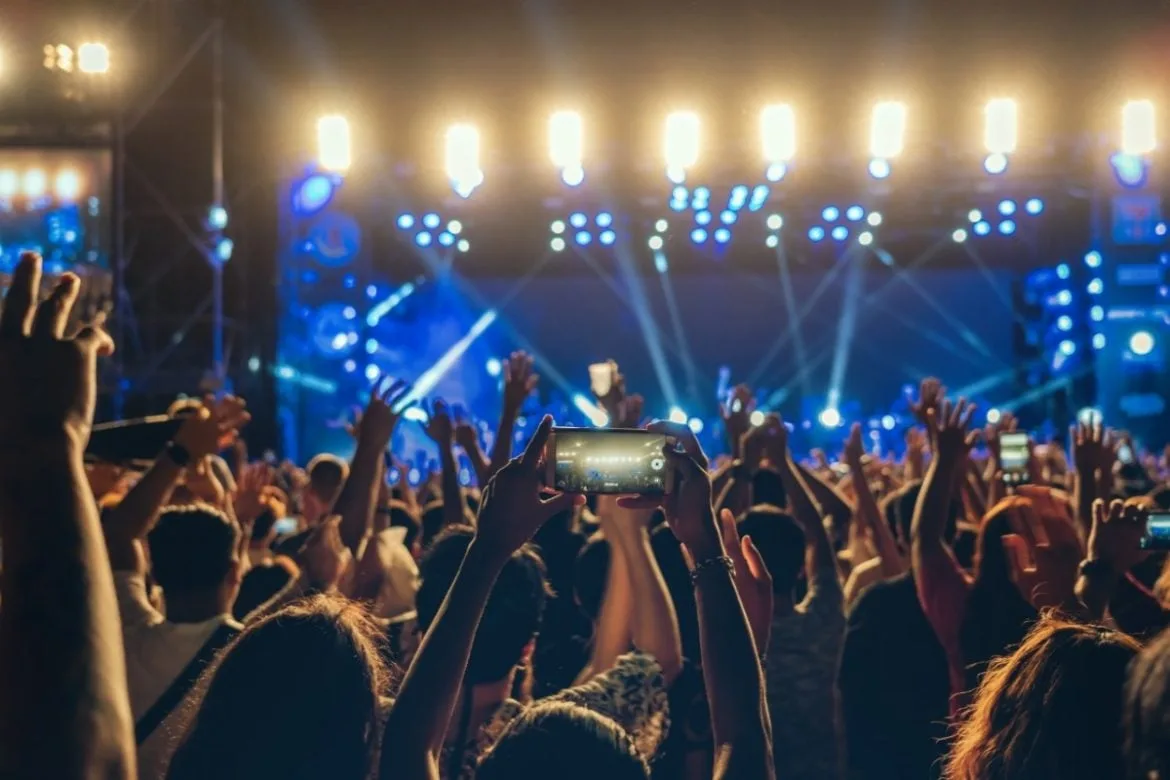 Novas regras para compra e venda de ingressos de shows no Brasil: saiba o que muda