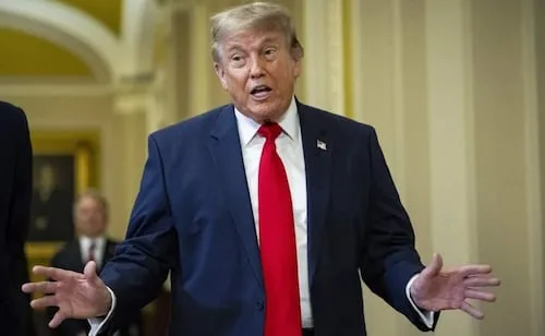 Trump dice ser “seis veces más popular” que Lincoln o Washington; ¿en realidad es el presidente más admirado de EU?