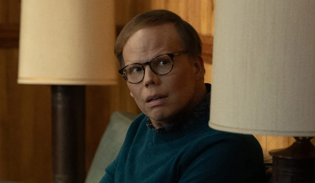 ‘O Segredo de Widow’s Bay’: Jeff Hiller é promovido ao elenco regular da 2ª temporada