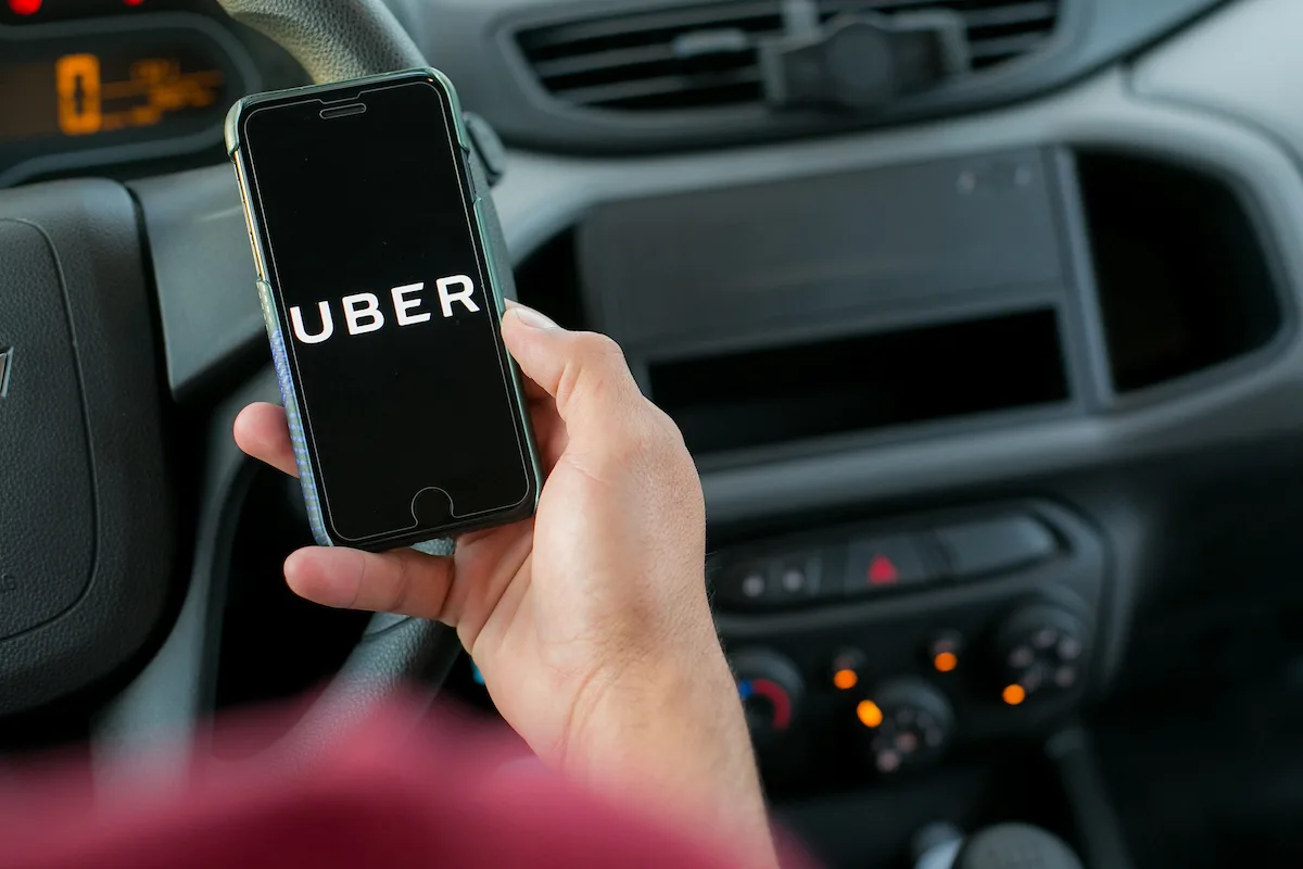 MPT processa Uber e pede indenização de R$ 321 milhões