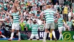 VÍDEO: Celtic esmaga Hearts e segue na liderança isolada