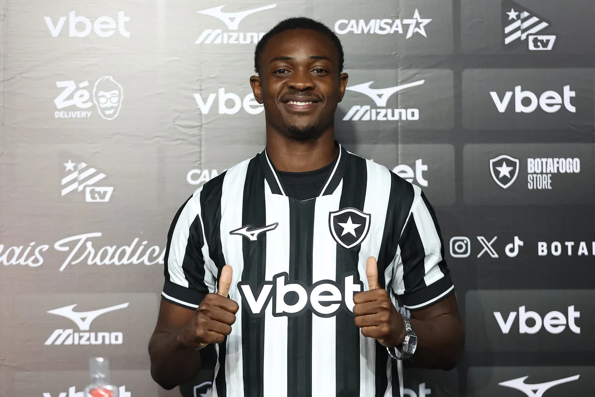 Três meses e um jogo: Domingos Andrade não impressiona e vai para o fim da fila no Botafogo