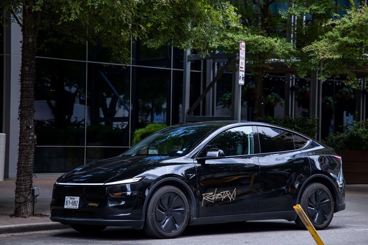 US agency orders Tesla to answer questions on Cybercab certification