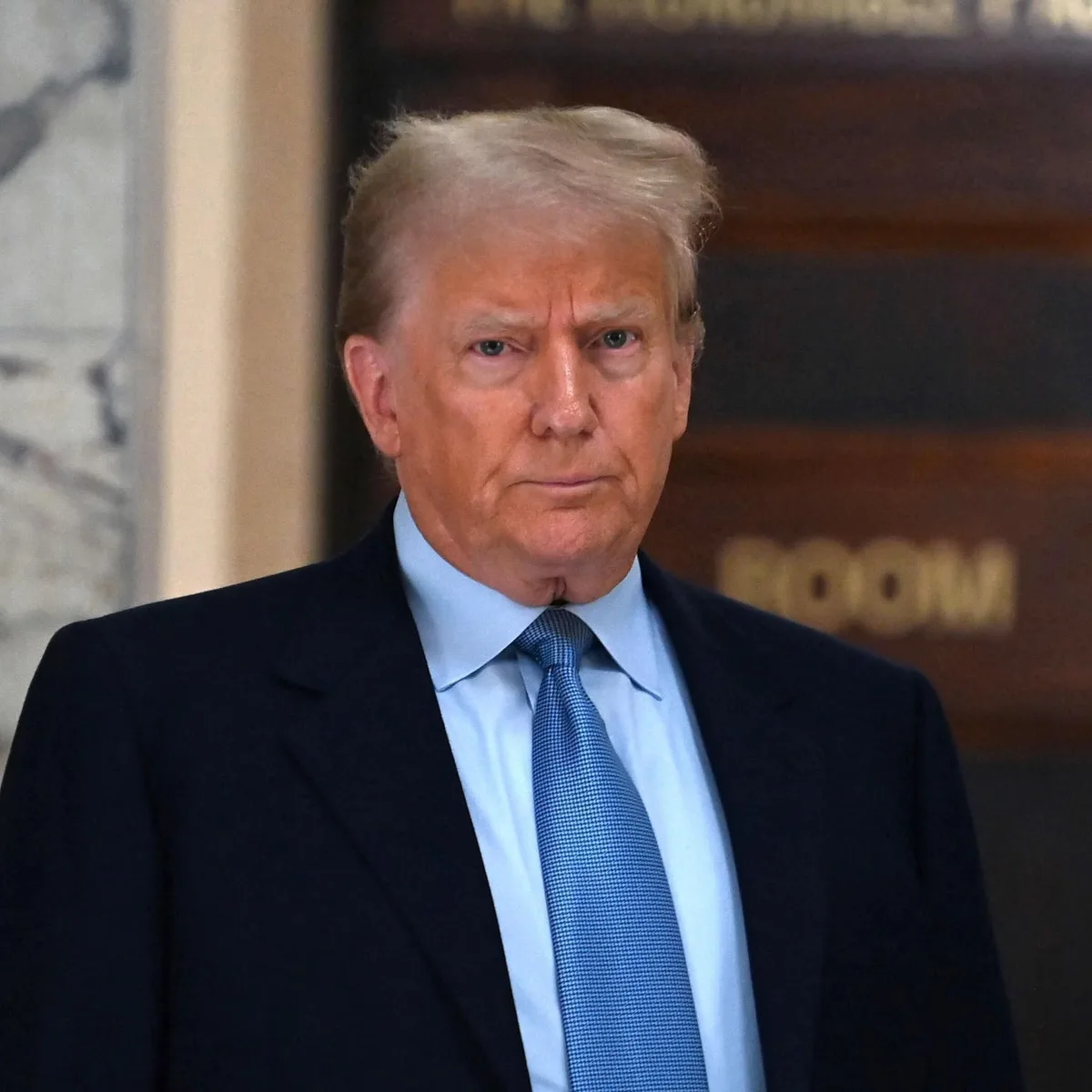 Ukraine-Krieg - Trump verteidigt Aussetzen von Russland-Sanktionen: Will Moskau am Verhandlungstisch halten