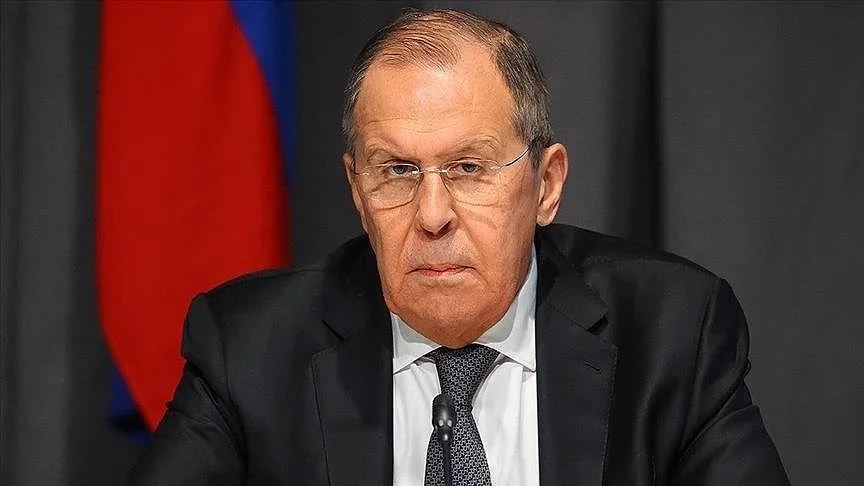 Rússia ameaça atacar alvos militares britânicos e acusa Reino Unido de estar a “brincar com o fogo”