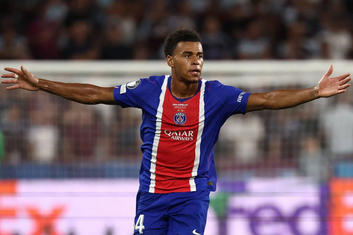 PSG derrota Aston Villa na Supercopa da Uefa e leva novo t�tulo internacional