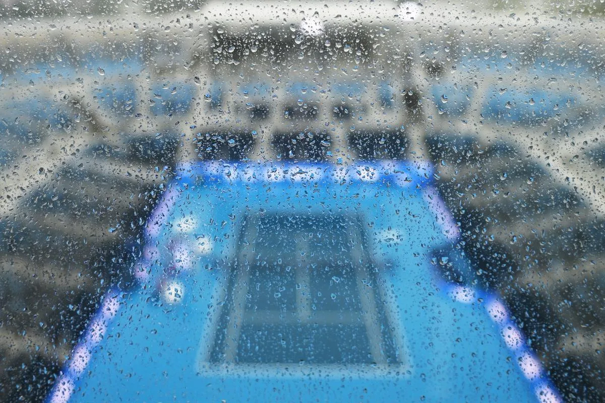 Quali de Cincinnati tem longo atraso por chuva e jogos sem público