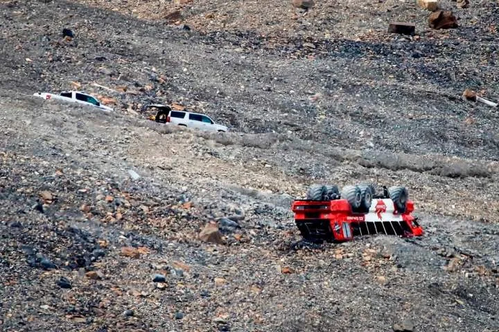 ‘Catastrophic’ brake failure led to Columbia Icefield rollover that killed 3 people
